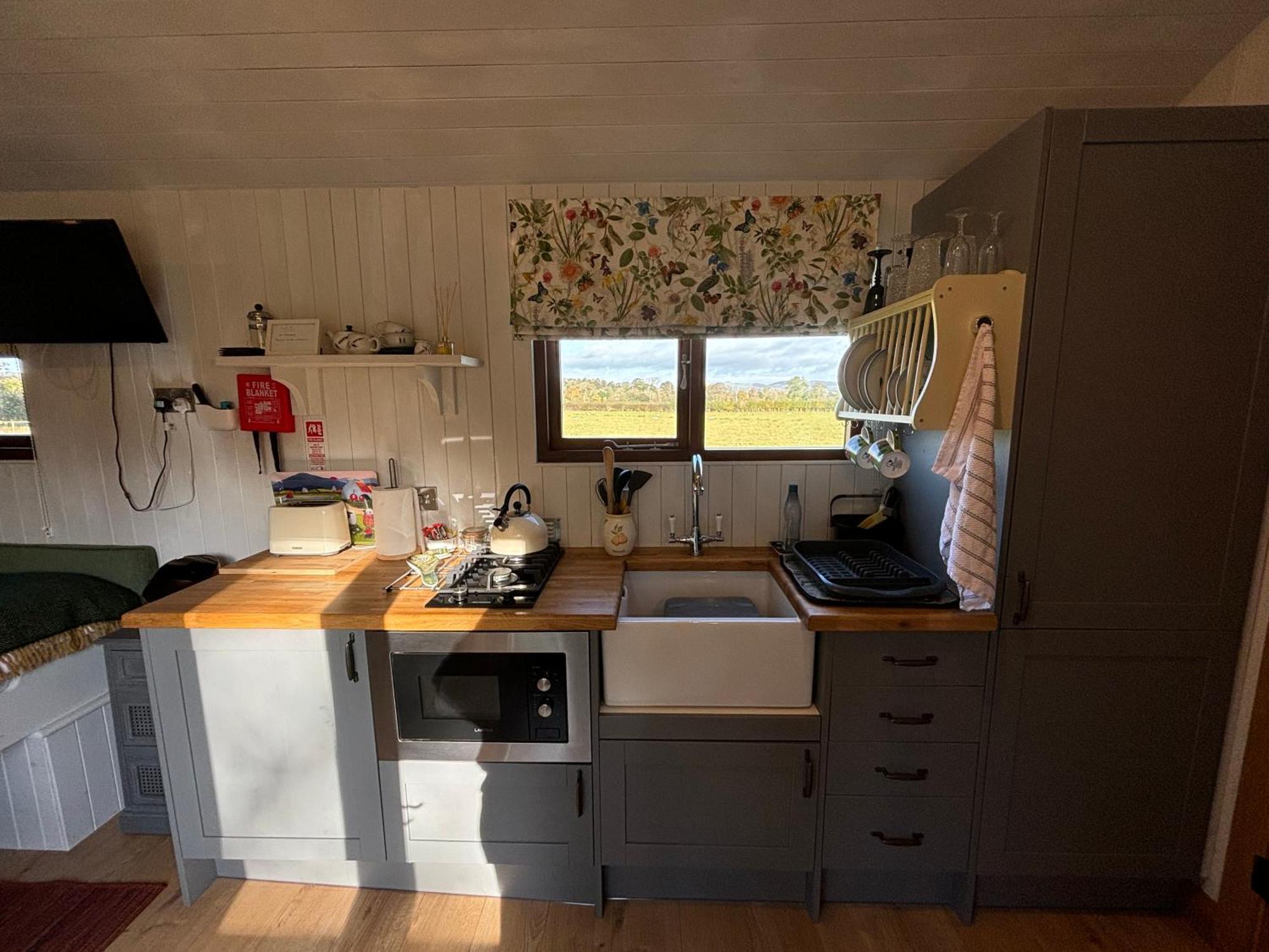 Bron Hafren Bed & Breakfast Montgomery Eksteriør bilde