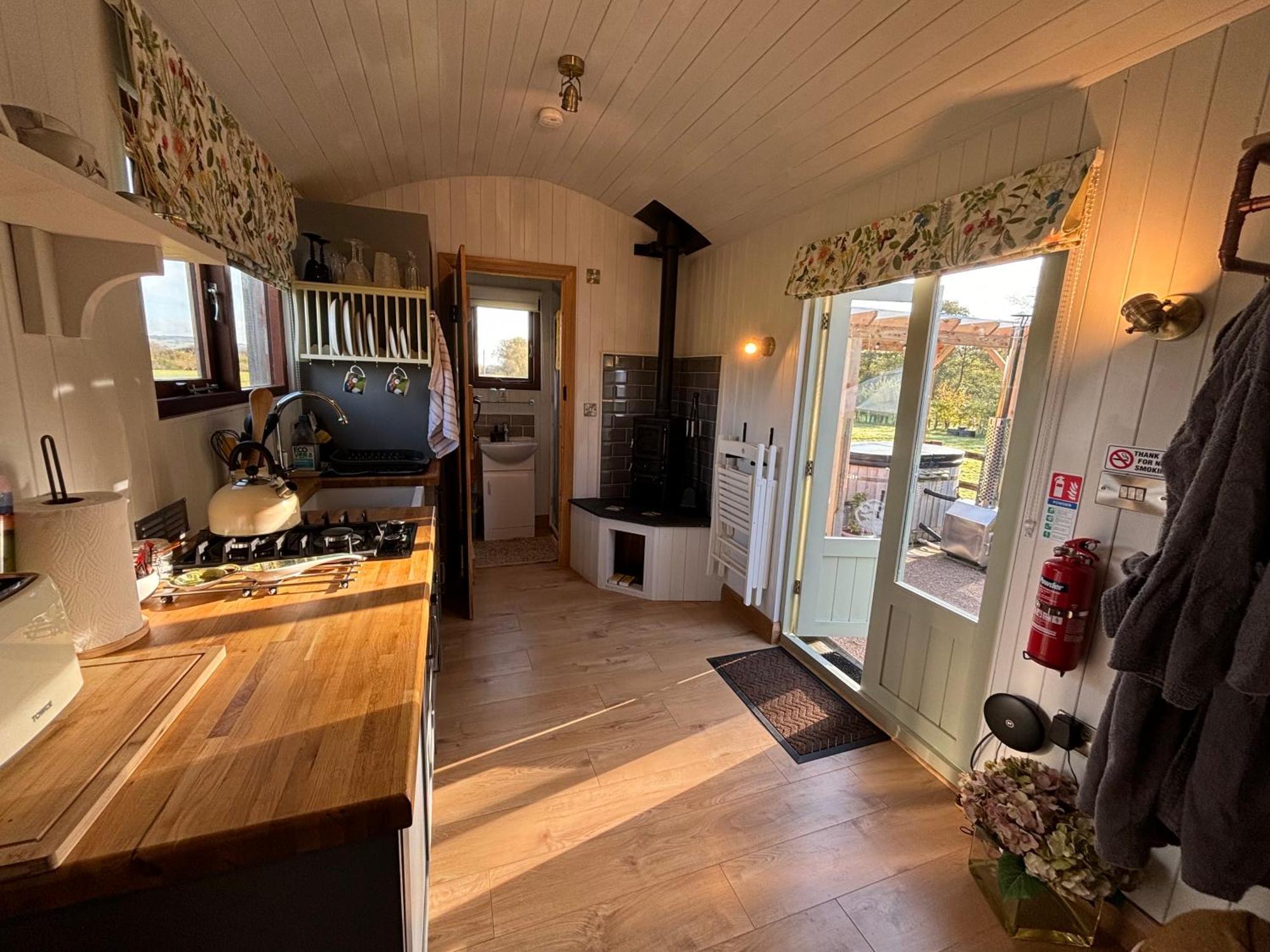Bron Hafren Bed & Breakfast Montgomery Eksteriør bilde