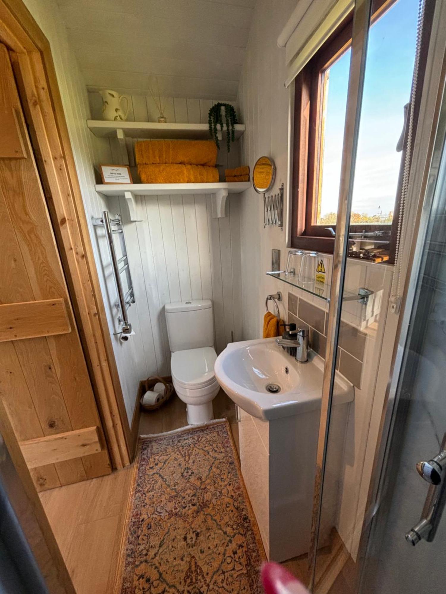 Bron Hafren Bed & Breakfast Montgomery Eksteriør bilde